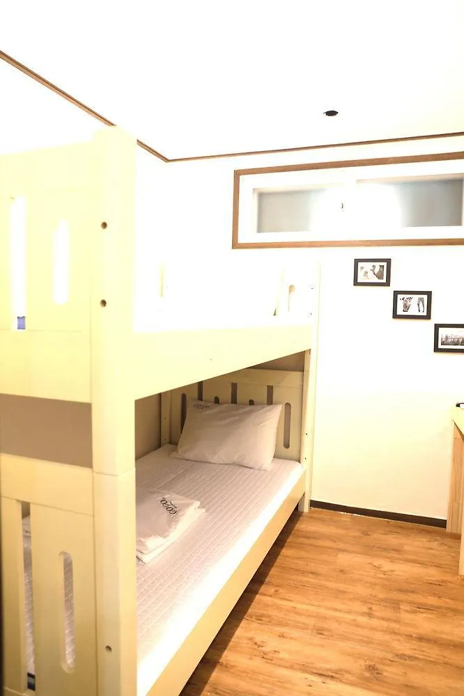 Kingkong Hotel Myeongdong Seul 2*,