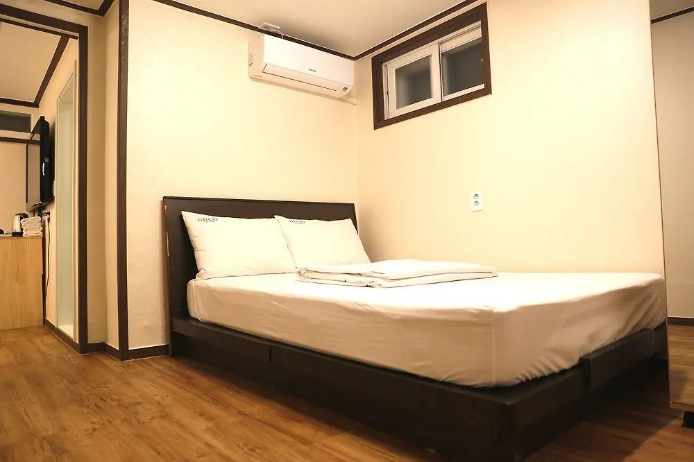 Kingkong Hotel Myeongdong Seoul 2*,  South Korea
